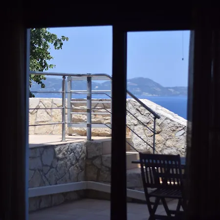 Villa Pasifai Mourteri Exterior photo