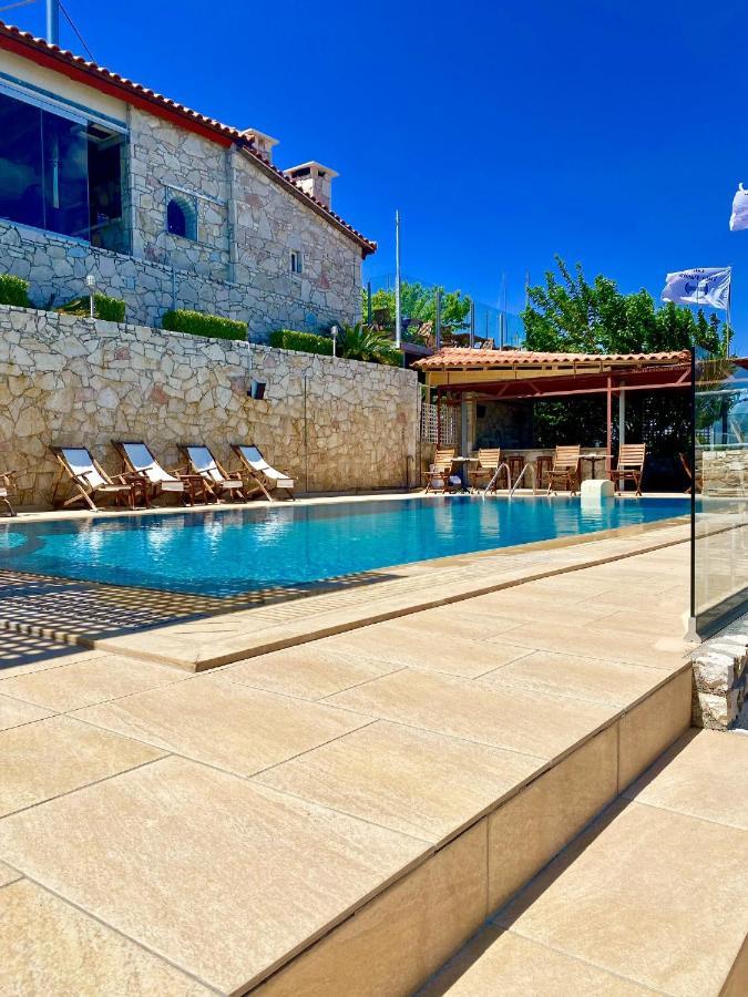 Pasifai Apartment Mourteri