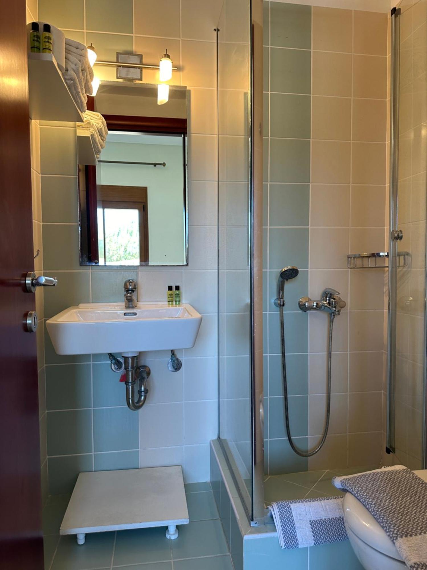 Pasifai Apartment Mourteri
