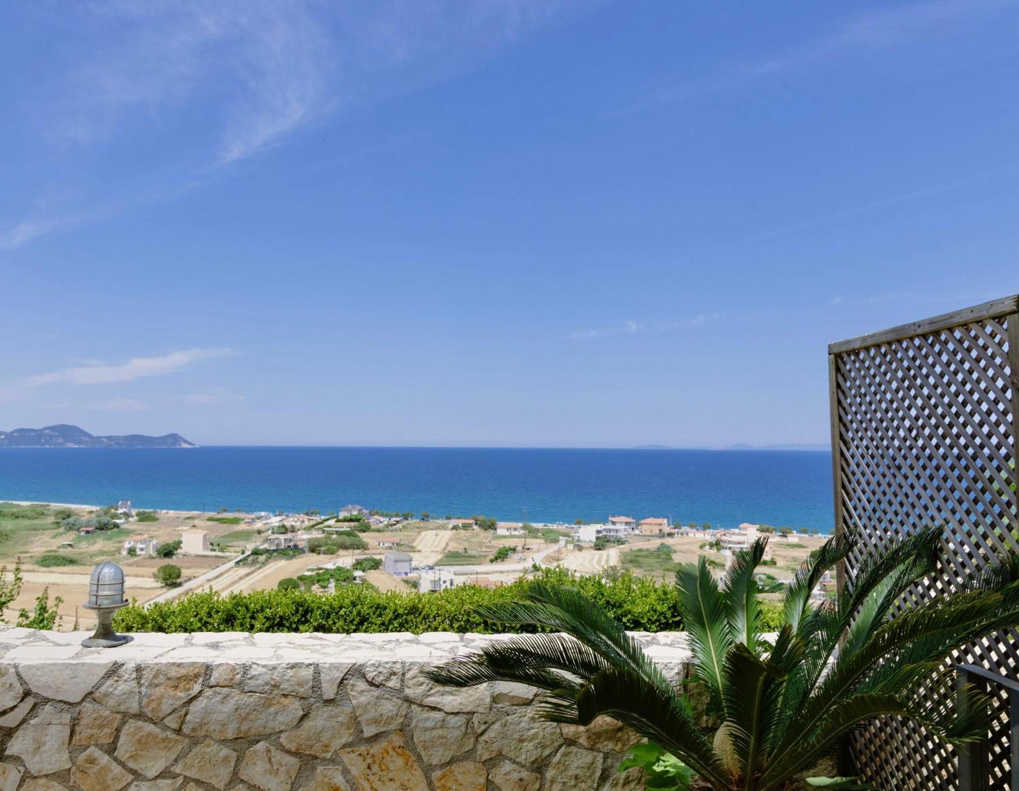 Pasifai Apartment Mourteri
