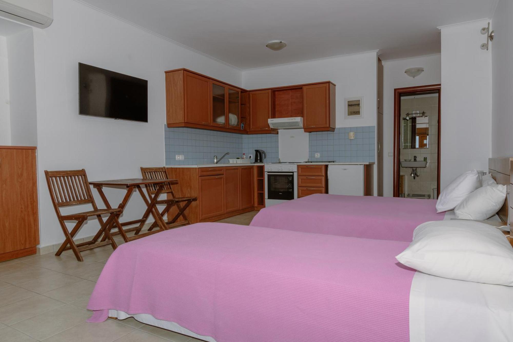 Pasifai Apartment *